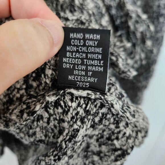 Rafaella Sweater Women's Lg Black White Full Zip Fringe Collar Long Sleeve VGUC - Picture 4 of 10